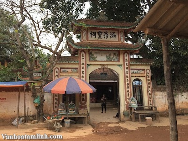 Đền thờ Cô Bé Suối Ngang ở Hữu Lũng, Lạng Sơn