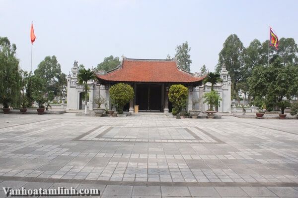 Đền Hai Bà Trưng (Hạ Lôi ) ở Mê Linh, Hà Nội