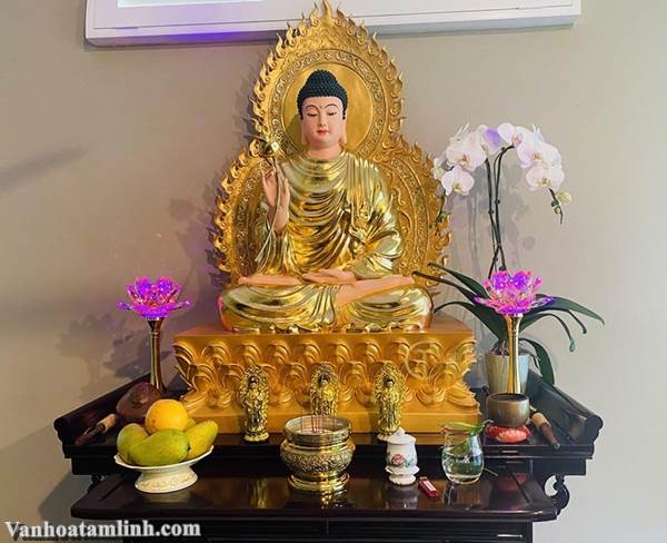 Hướng dẫn cách thờ cúng Phật tại gia sao cho đúng