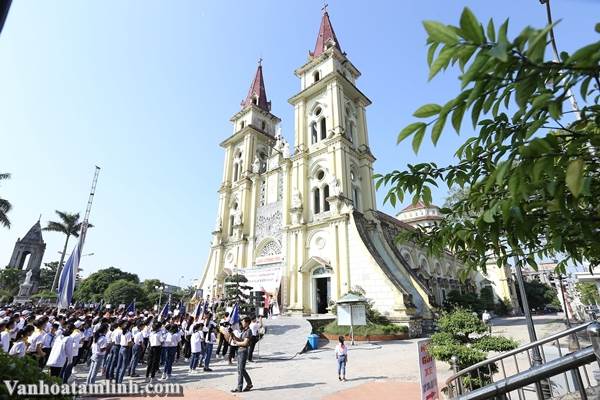 Nhà thờ Giáo xứ Bồng Tiên ở Vũ Thư, Thái Bình