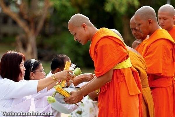 Đức Phật dạy chúng ta tùy hỷ công đức