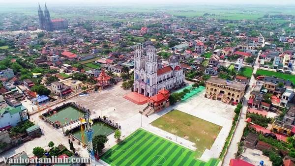 Nhà thờ Giáo xứ Đền Thánh Đông Phú ở Tiền Hải, Thái Bình