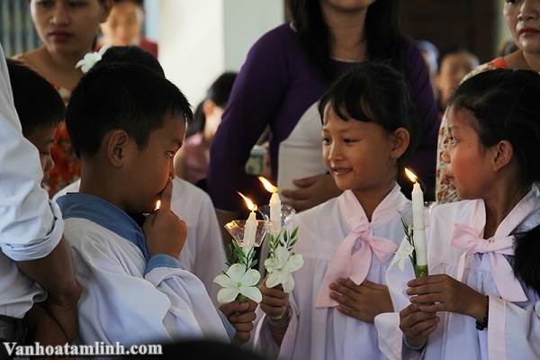 Tại sao Thánh Piô X lại cho phép trẻ em được rước lễ?