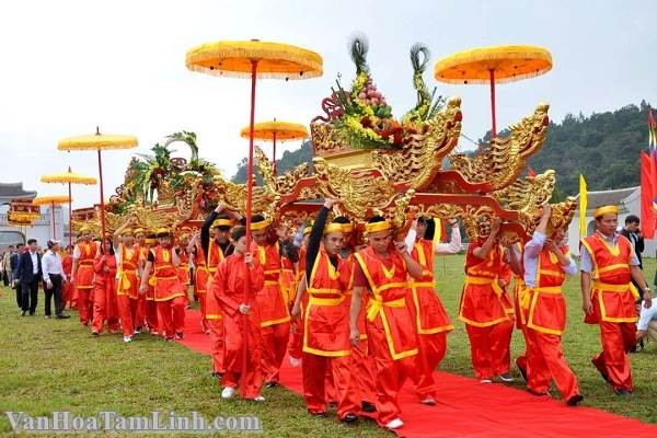 Lễ hội Yên Tử ở Quảng Ninh (10/10 Âm lịch)