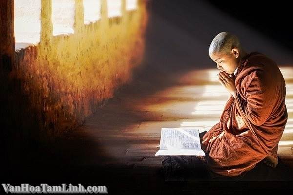 Niệm Phật là gì? Phương thức Niệm Phật của Phật giáo Nam Tông và Bắc Tông