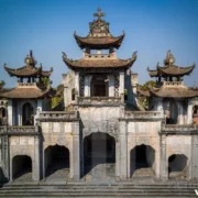 Những dấu chỉ ẩn dụ trong nhà thờ Công giáo cổ Việt Nam