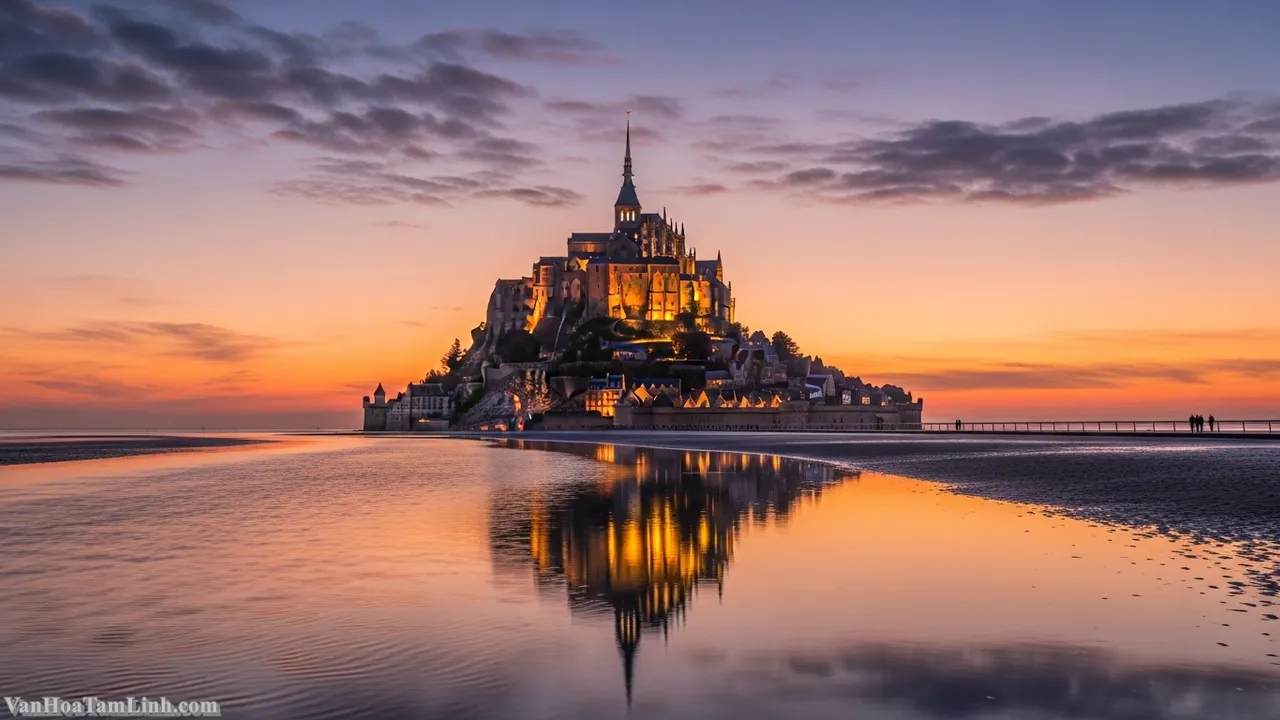 Top 10 Nét Đẹp Văn Hóa Pháp Khiến Du Khách Say Mê