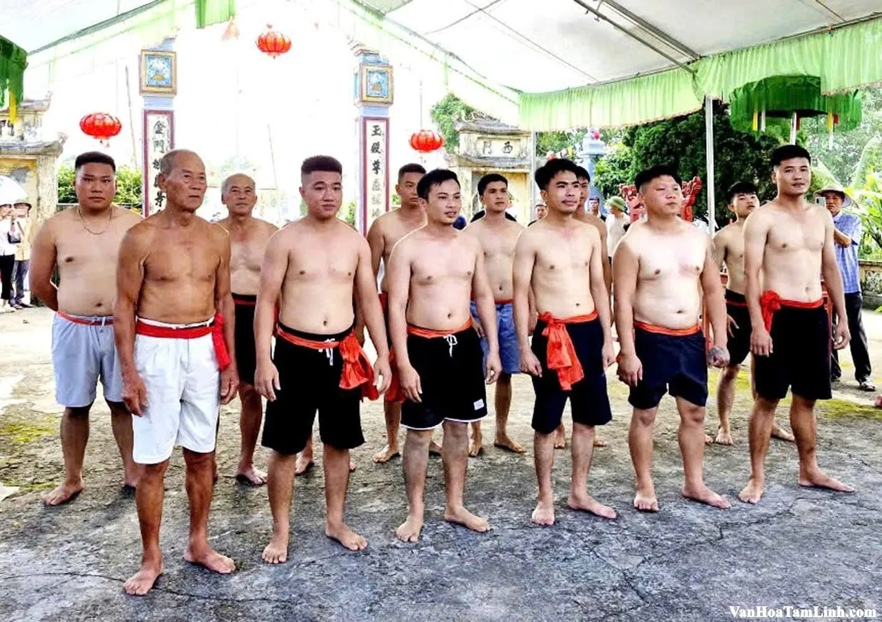Đền Nhân Hậu ở Nghĩa Đồng, Nghĩa Hưng, Nam Định