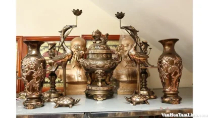Đỉnh đồng là gì? Ý nghĩa và cách bài trí trên bàn thờ